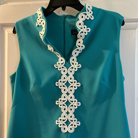 Jessica Howard Turquoise Sleeveless Mini Dress with White Trim - Picture 2 of 3